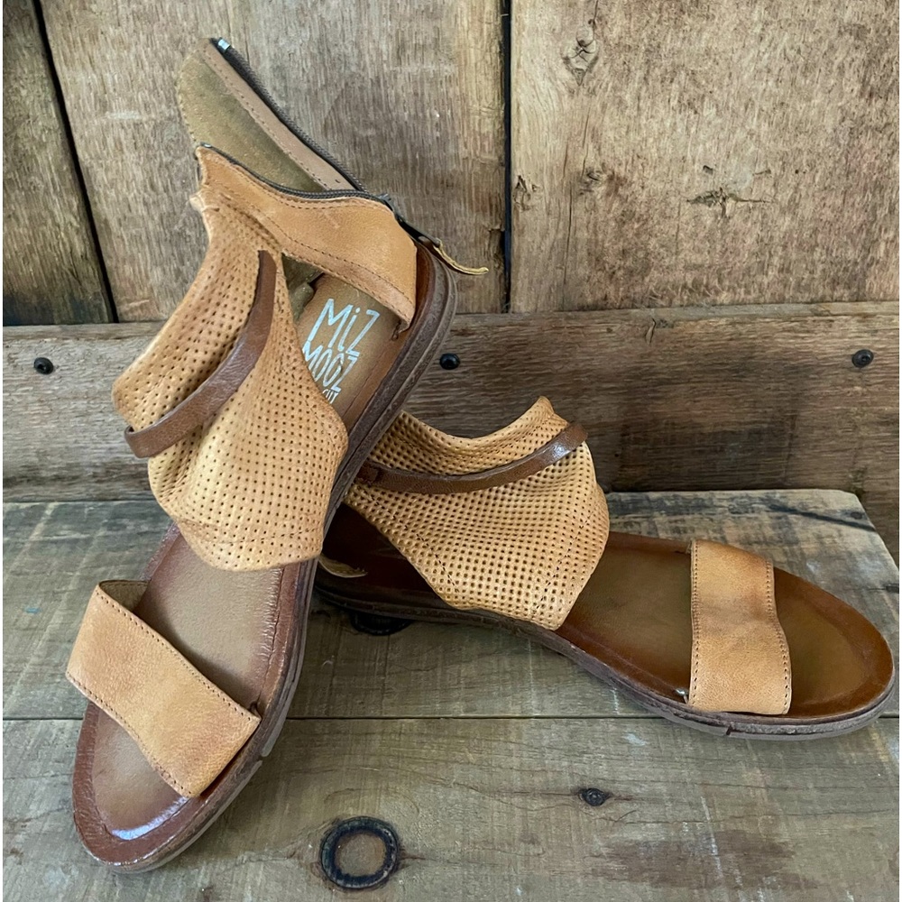 MIZ MOOZ LADIES TAN SANDALS